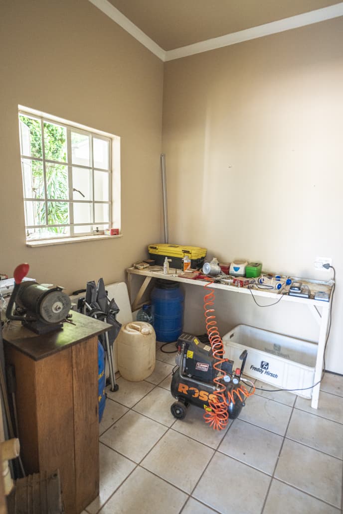 To Let 5 Bedroom Property for Rent in Wilkoppies North West